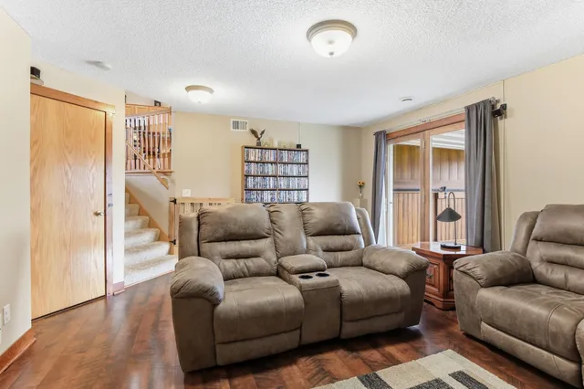 $435,000 | 615 Juliet Avenue, Clearwater, MN 55320