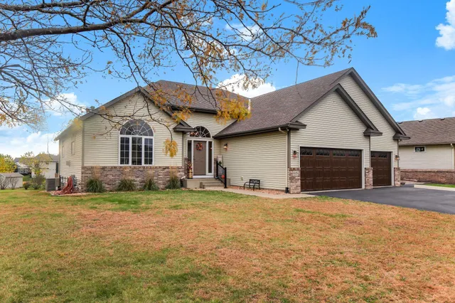 $435,000 | 615 Juliet Avenue, Clearwater, MN 55320