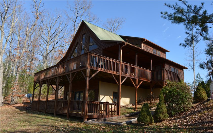 427 Cedar Ridge Drive Murphy, NC 28906 - Photo 1 of 1 a front view of a house