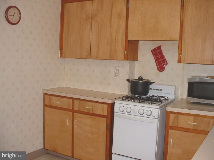 719 Colwell Road Swarthmore, PA 19081 - Photo 10 of 23