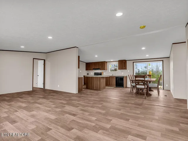 $195,000 | 564 Quail Run Lane, La Follette, TN 37766