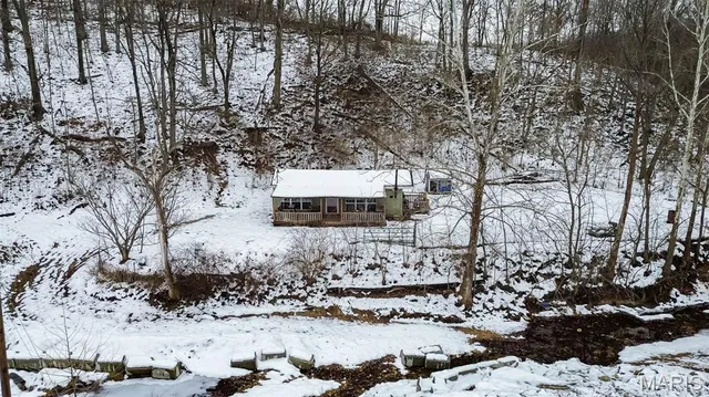 $85,000 | 1763 Johnson Hollow Road, Nebo, IL 62355