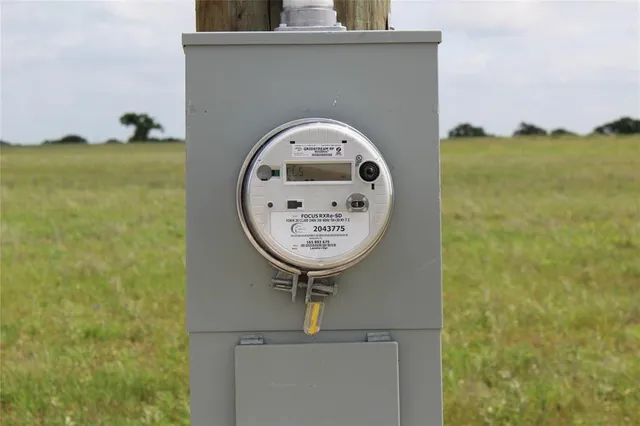 $175,945 | 3 County Road 109, Mingus, TX 76463