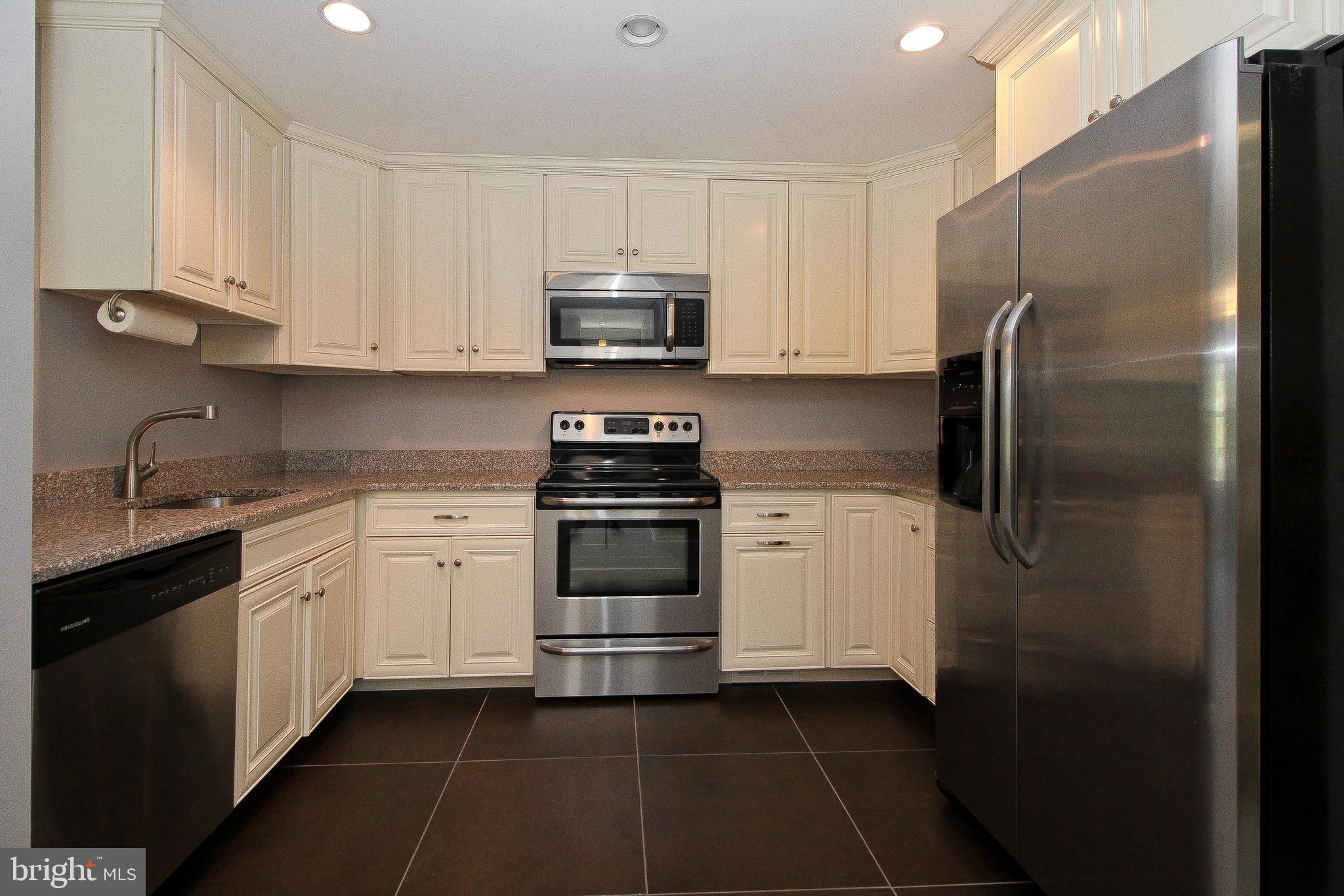 641 West Springfield Road, Unit B4 Springfield, PA 19064 - Photo 12 of 30
