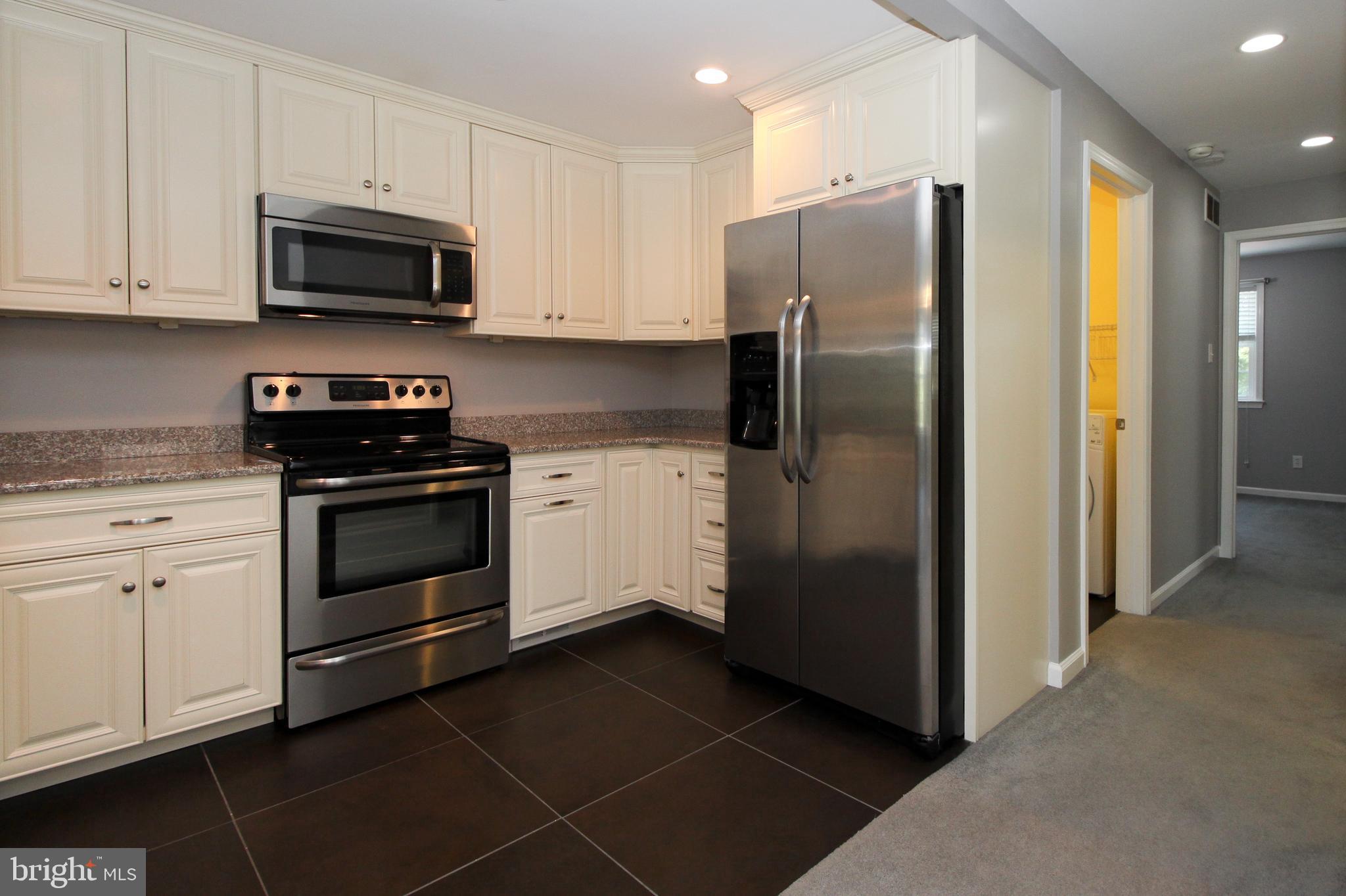641 West Springfield Road, Unit B4 Springfield, PA 19064 - Photo 13 of 30