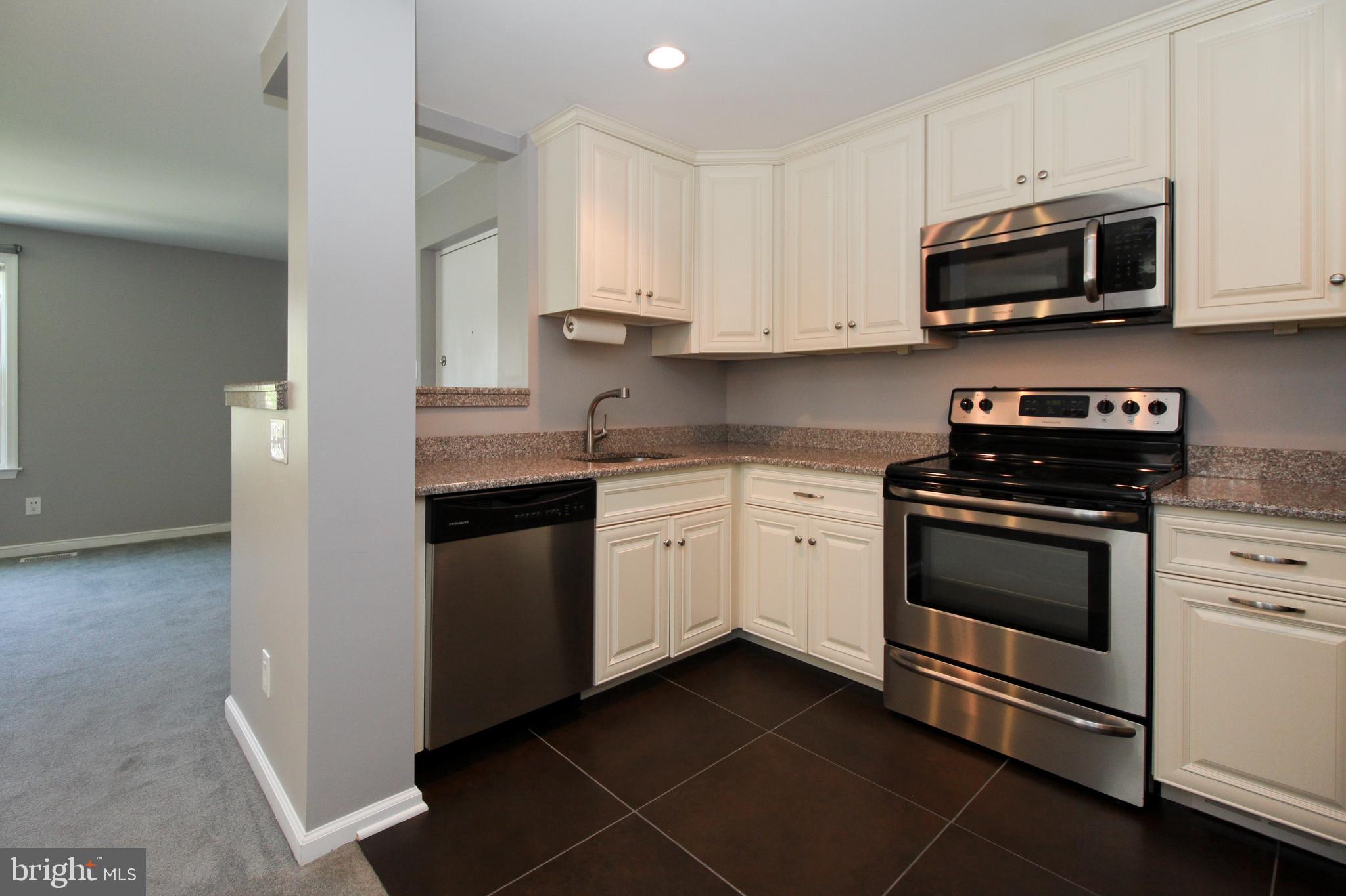 641 West Springfield Road, Unit B4 Springfield, PA 19064 - Photo 14 of 30