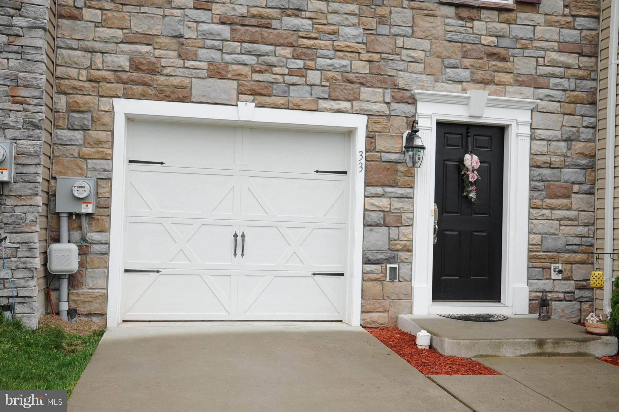 33 Magnolia Drive Elkton, MD 21921 - Photo 3 of 28 Welcome Home!!