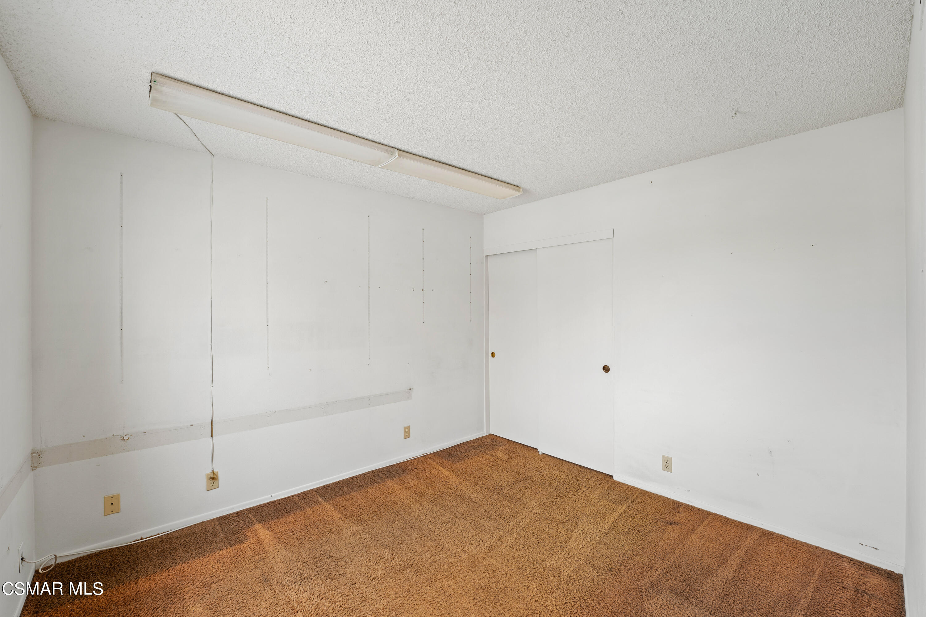 4512 Falkirk Bay Oxnard, CA 93035 - Photo 29 of 40 a view of an empty room