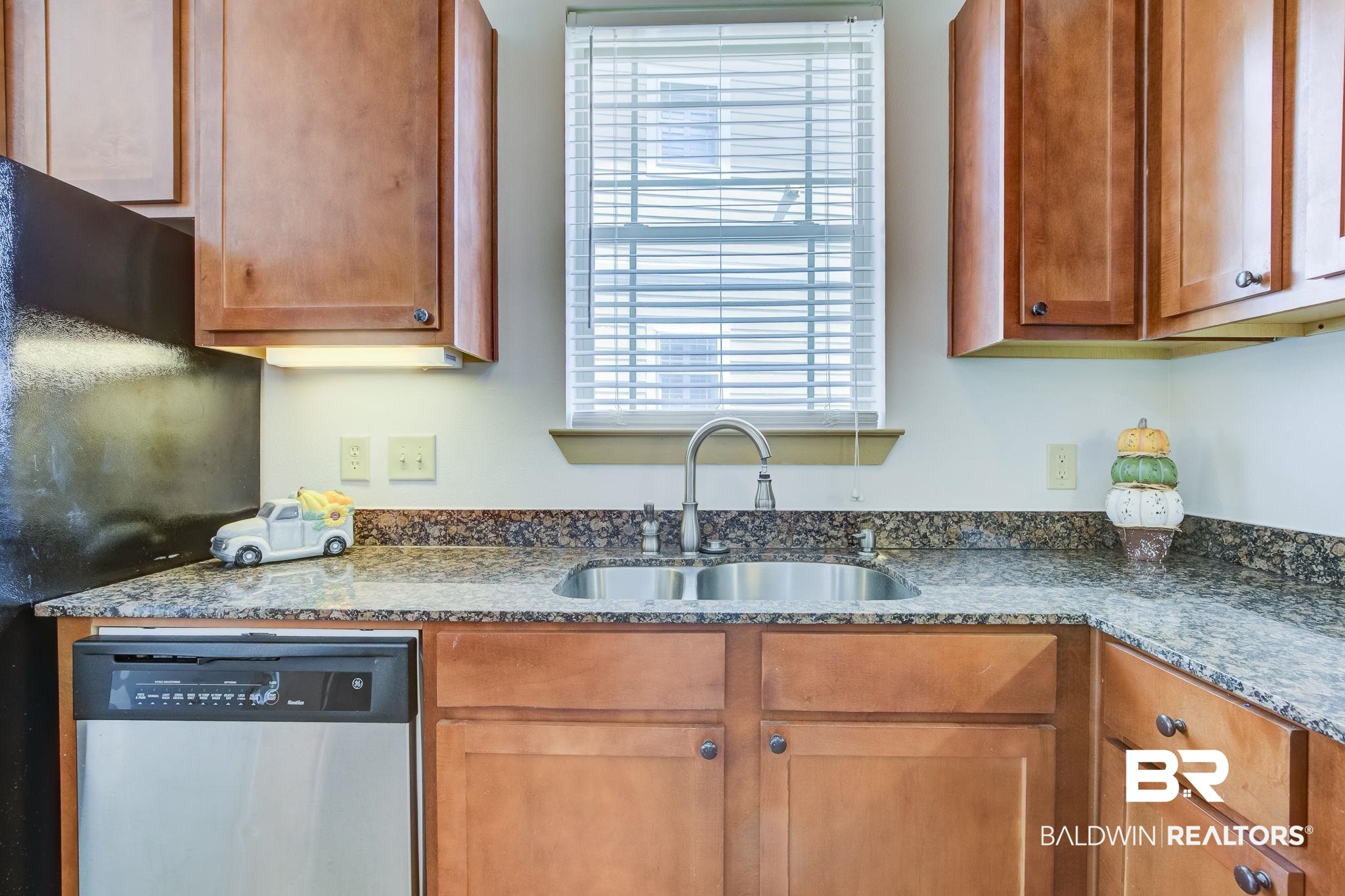 1430 Regency Road, Unit F204 Gulf Shores, AL 36542 - Photo 16 of 47 Gallery Image 16
