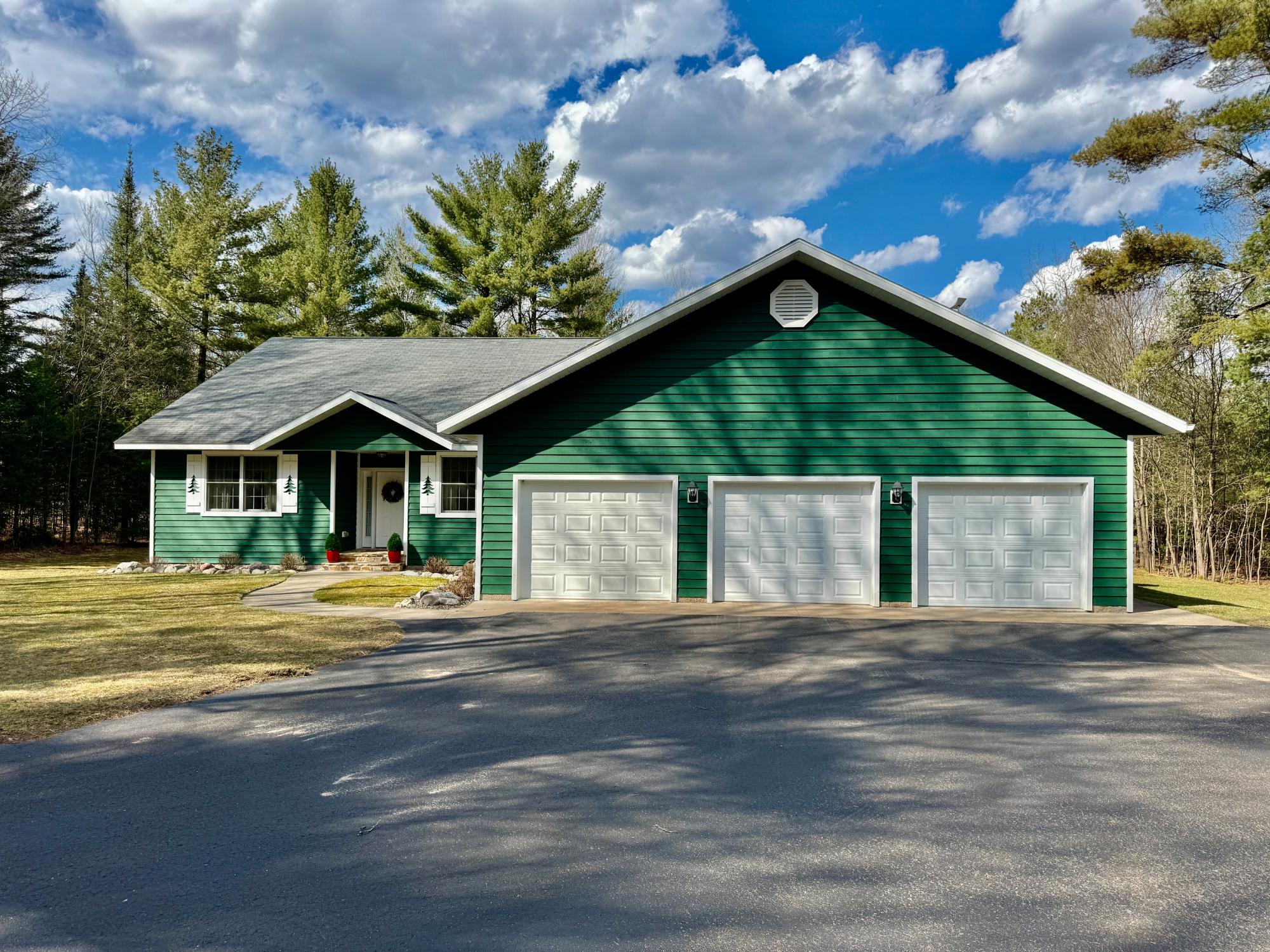 5570 Zeman Road Eagle River, WI 54521 - Photo 5 of 47 Gallery Image 5