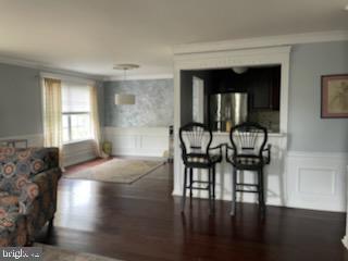 641 Deer Run Road Perkasie, PA 18944 - Photo 5 of 23 Breakfast bar and eating area