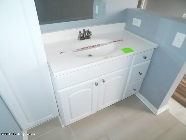 2452 Lebanon Road Bagdad, KY 40003 - Photo 15 of 21 master bath 4