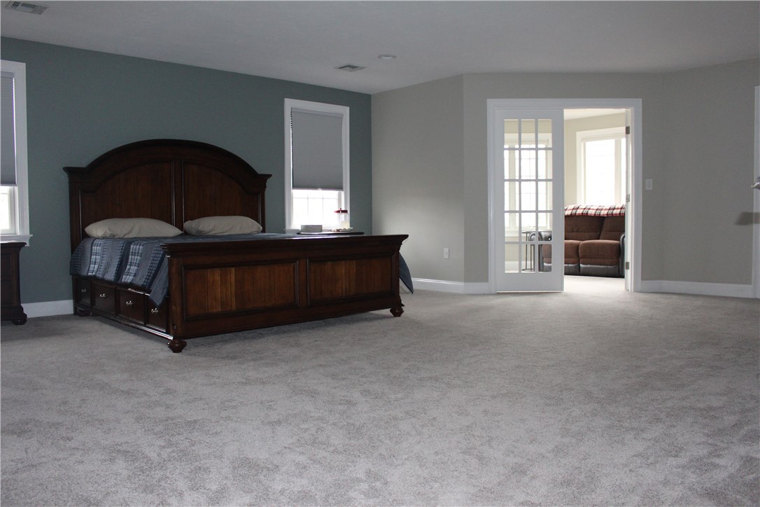 161 Chocolog Road Uxbridge, MA 01569 - Photo 14 of 37 Generous master bedroom with sitting room