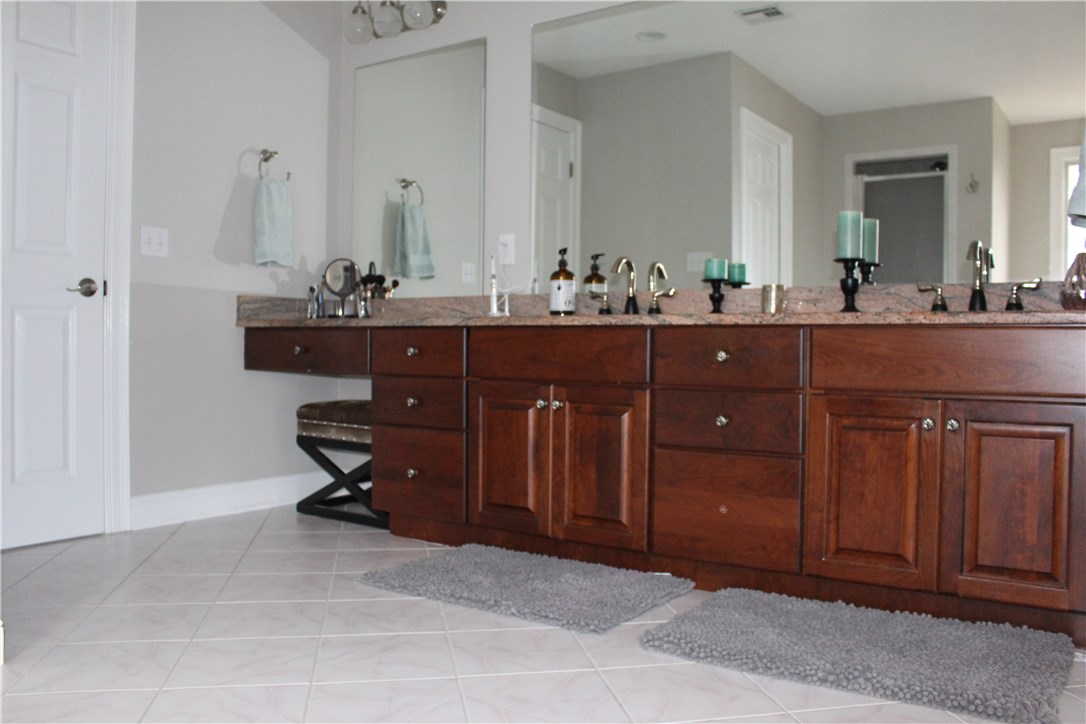 161 Chocolog Road Uxbridge, MA 01569 - Photo 16 of 37 Master bathroom features double vanity