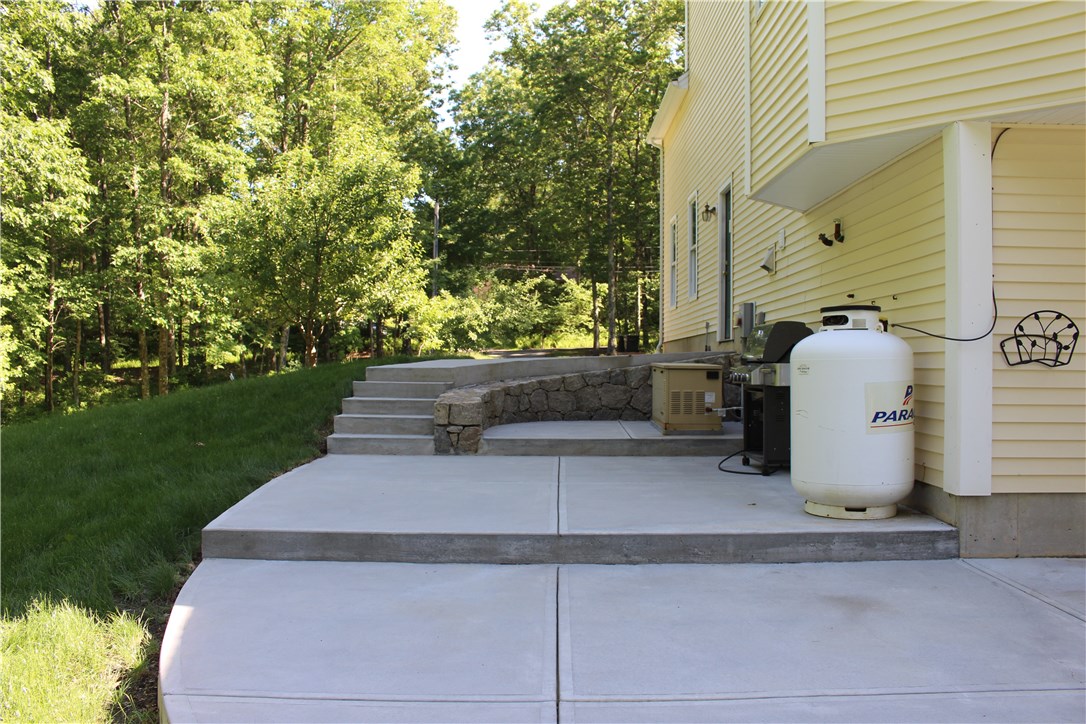 161 Chocolog Road Uxbridge, MA 01569 - Photo 27 of 37 Walkway from driveway to the back yard