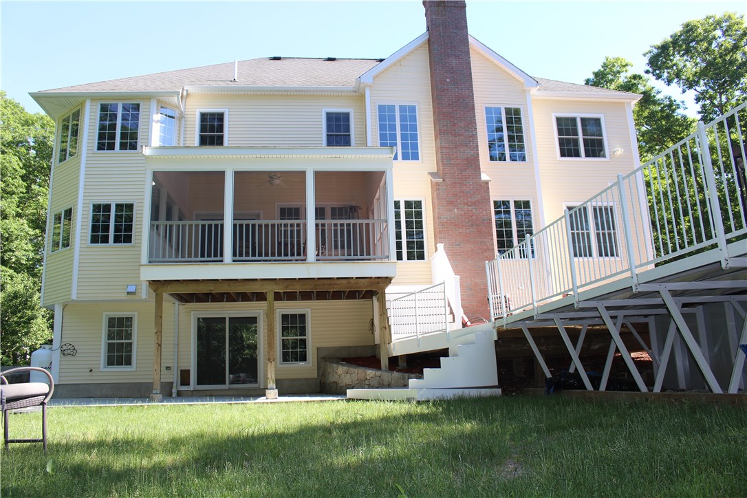 161 Chocolog Road Uxbridge, MA 01569 - Photo 33 of 37 Rear View