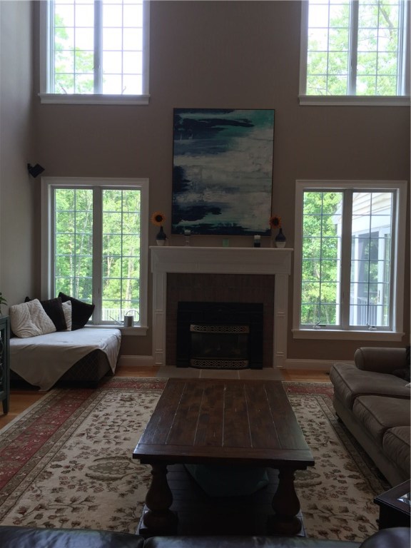 161 Chocolog Road Uxbridge, MA 01569 - Photo 4 of 37 Light filled living room