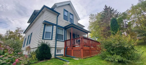 $225,000 | 220 Commerce Street, Mayville, WI 53050