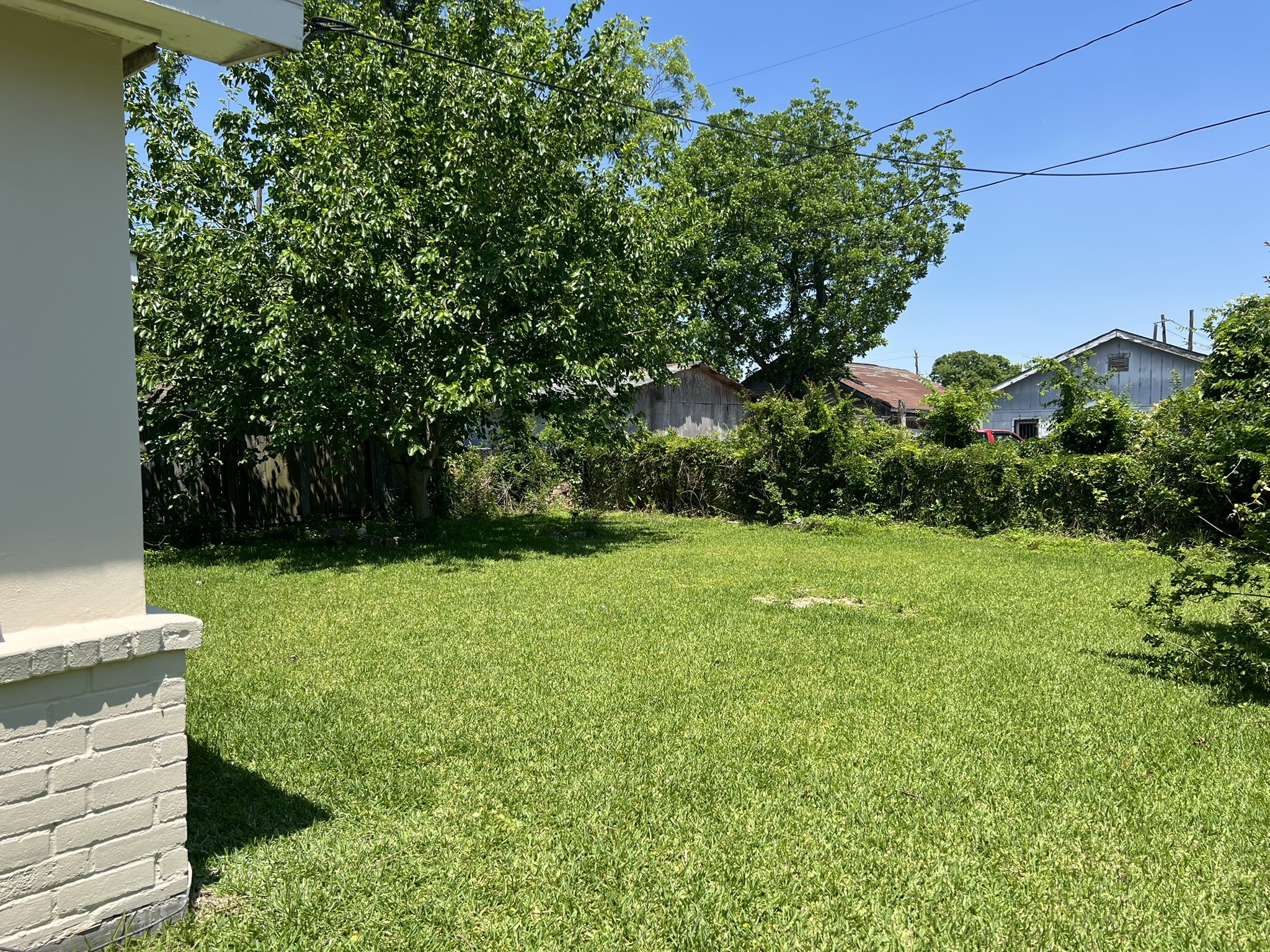 2605 Delafield Street Houston, TX 77023 - Photo 31 of 32 Another view of backyard