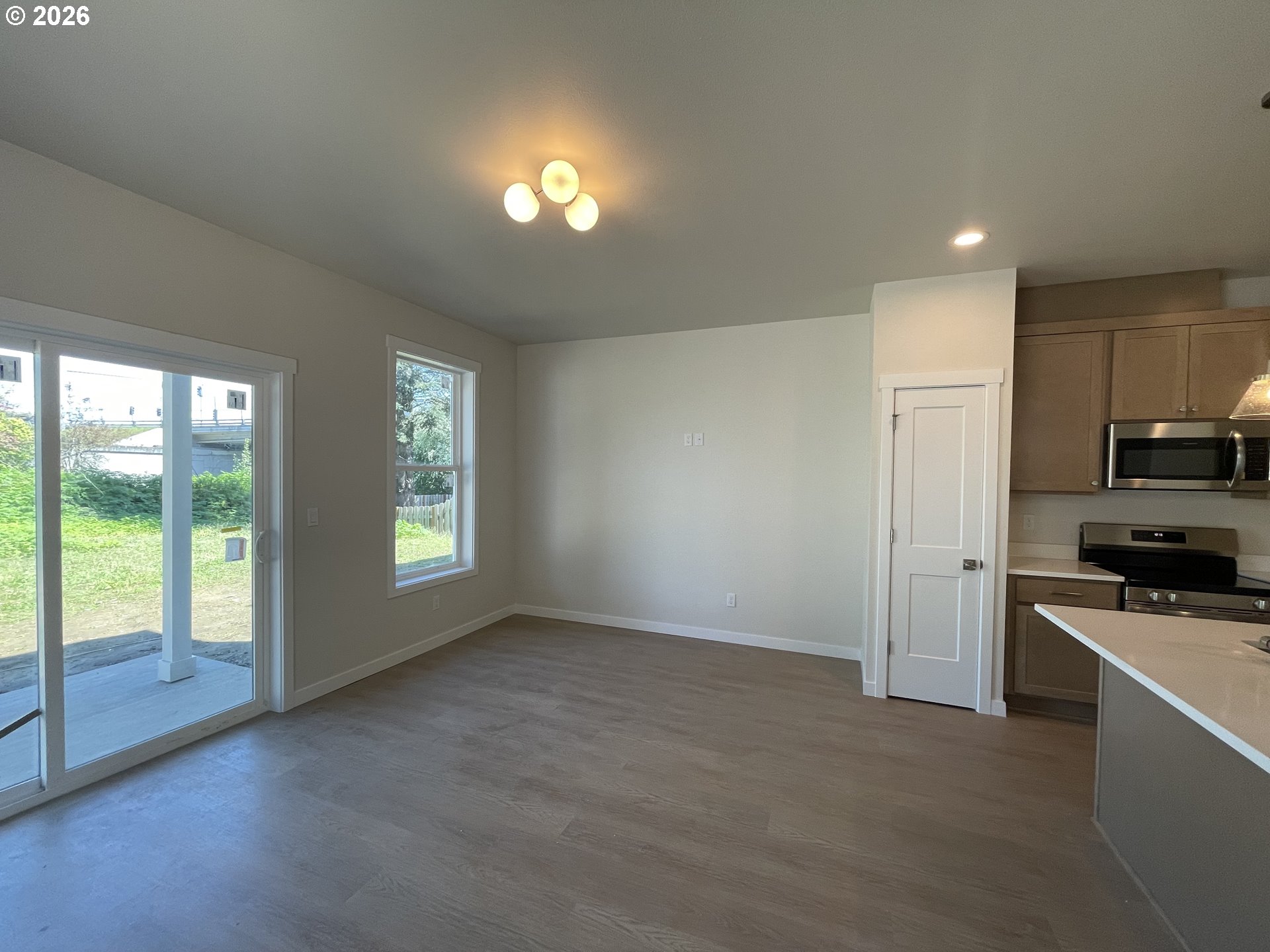 20751 Northeast Thompson Street Fairview, OR 97024 - Photo 6 of 35