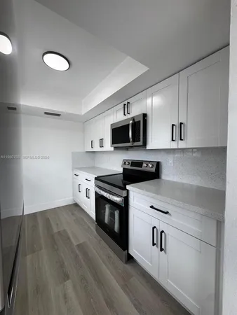 $2,595 | 11840 Northeast 19th Drive, Unit 19, North Miami, FL 33181