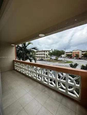 $2,595 | 11840 Northeast 19th Drive, Unit 19, North Miami, FL 33181