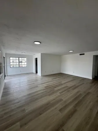 $2,595 | 11840 Northeast 19th Drive, Unit 19, North Miami, FL 33181