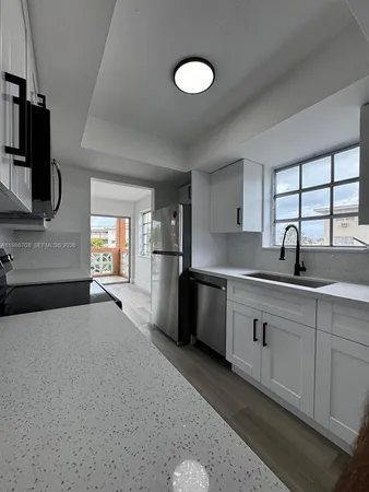 $2,595 | 11840 Northeast 19th Drive, Unit 19, North Miami, FL 33181