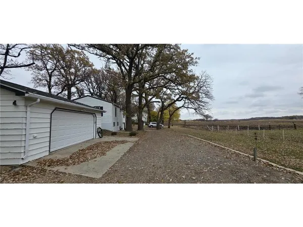 $214,900 | 78665 County Road 46, Albert Lea, MN 56007