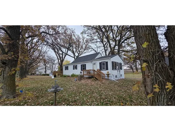 $214,900 | 78665 County Road 46, Albert Lea, MN 56007
