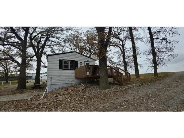 $214,900 | 78665 County Road 46, Albert Lea, MN 56007