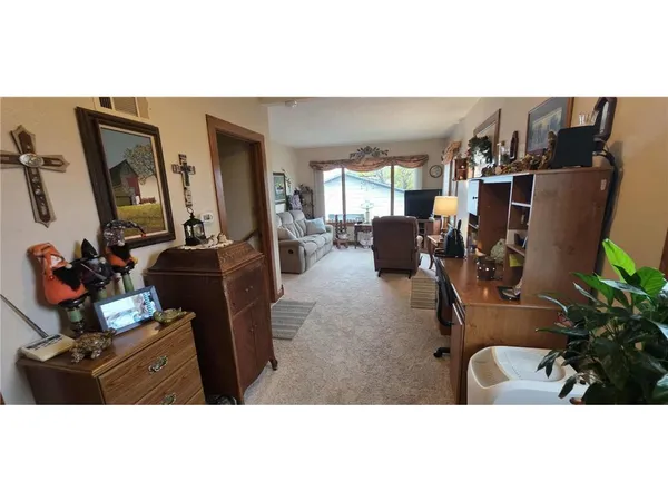 $214,900 | 78665 County Road 46, Albert Lea, MN 56007