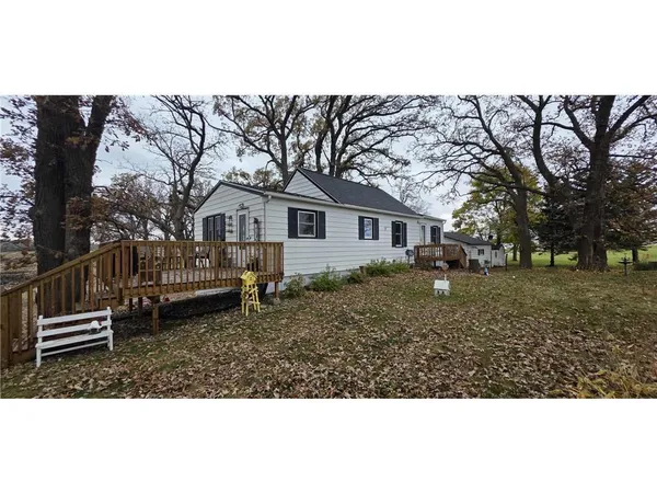 $214,900 | 78665 County Road 46, Albert Lea, MN 56007