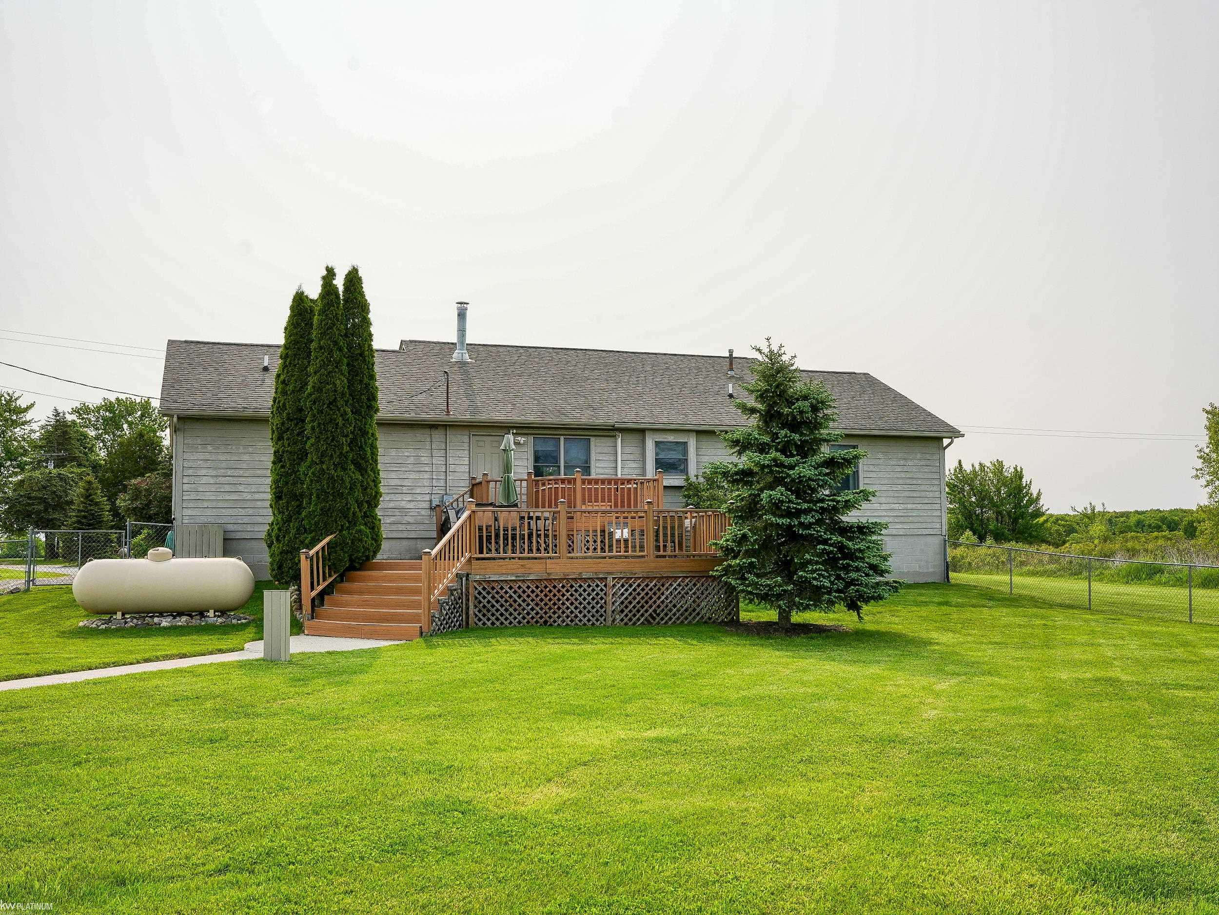 2915 Reeves Road Memphis, MI 48041 - Photo 7 of 45