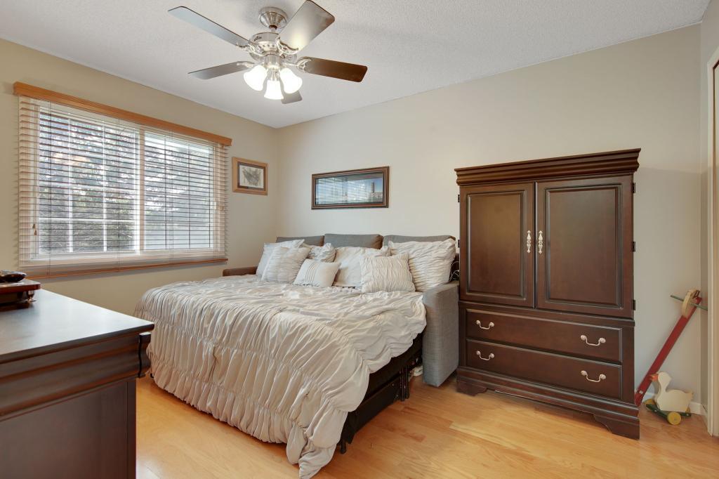 8559 Cortland Road Eden Prairie, MN 55344 - Photo 17 of 27