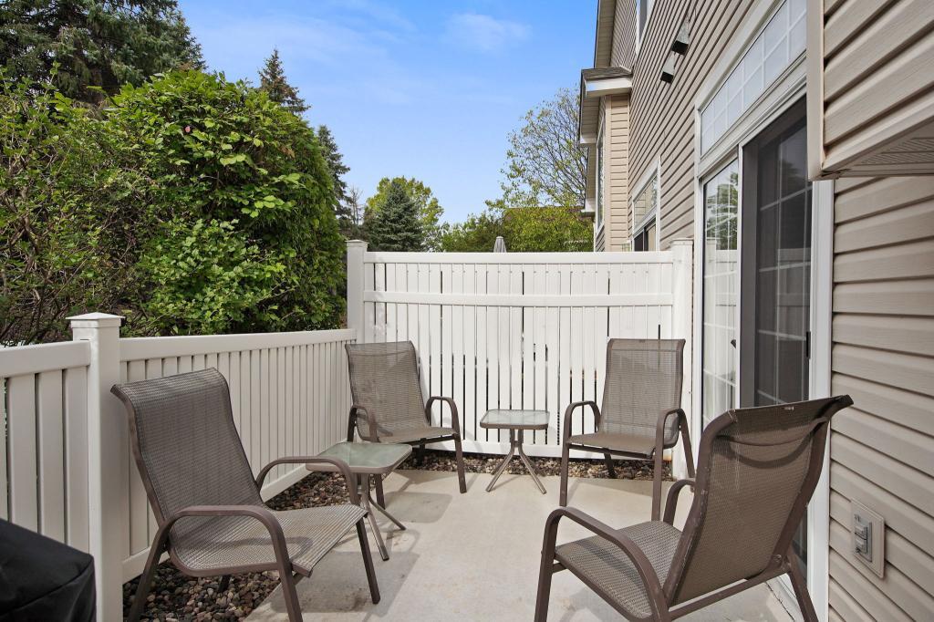 8559 Cortland Road Eden Prairie, MN 55344 - Photo 24 of 27