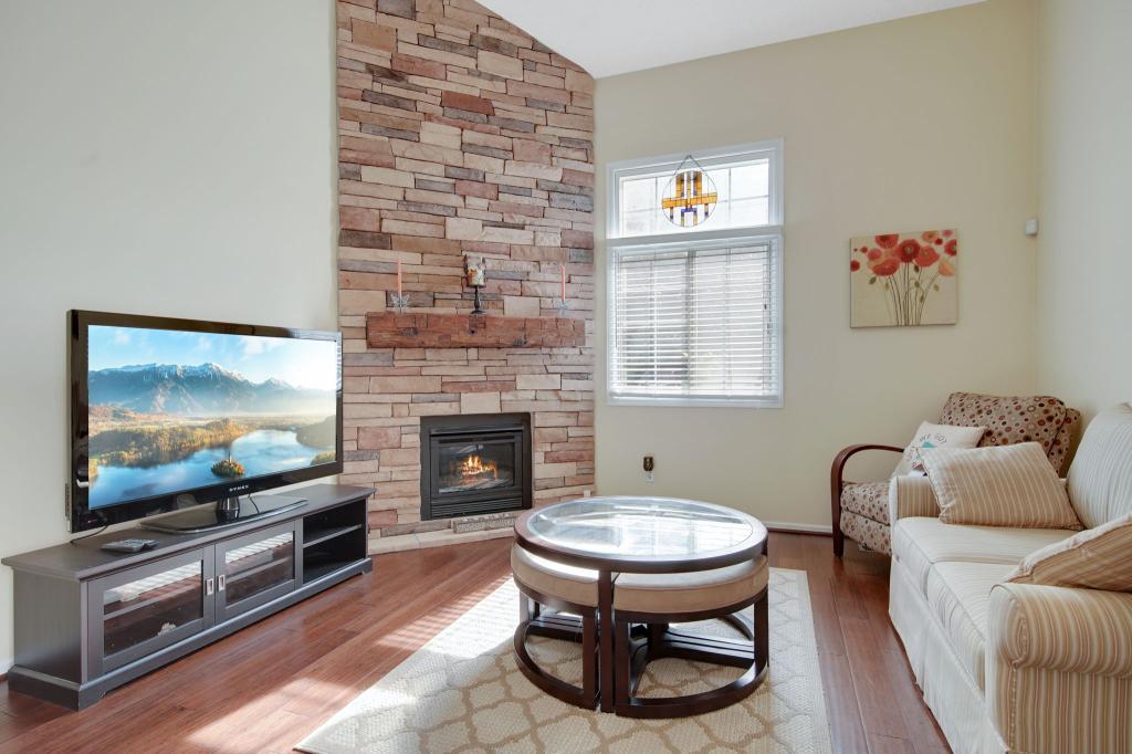 8559 Cortland Road Eden Prairie, MN 55344 - Photo 5 of 27