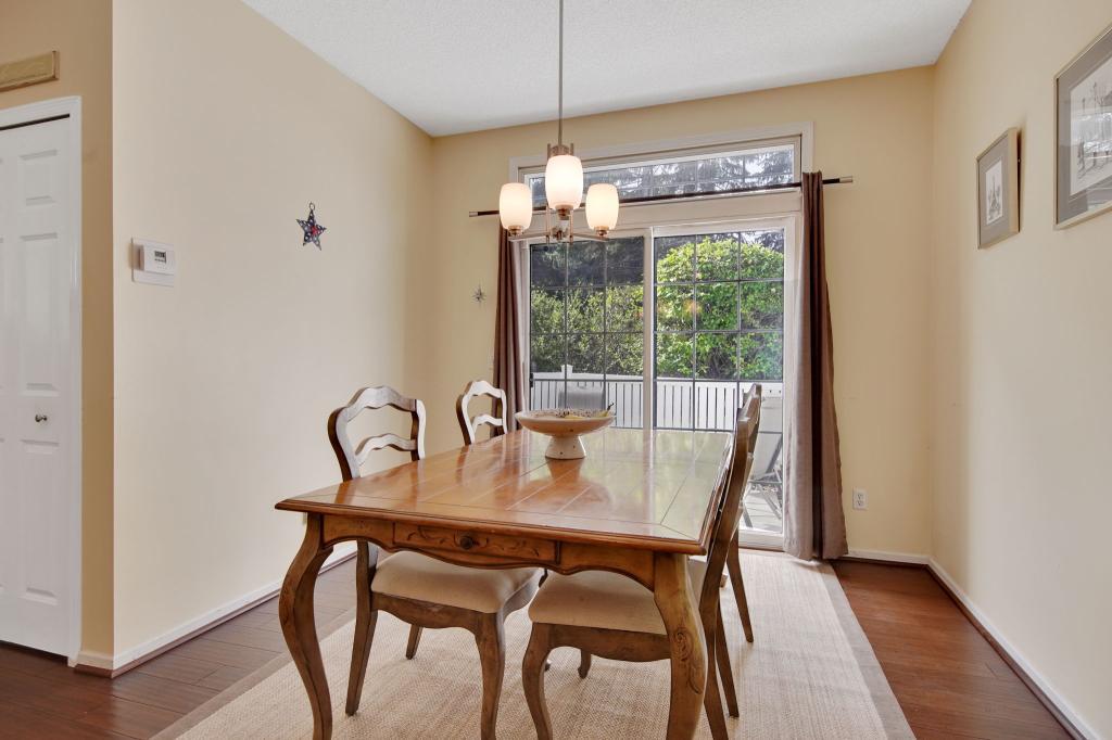 8559 Cortland Road Eden Prairie, MN 55344 - Photo 9 of 27