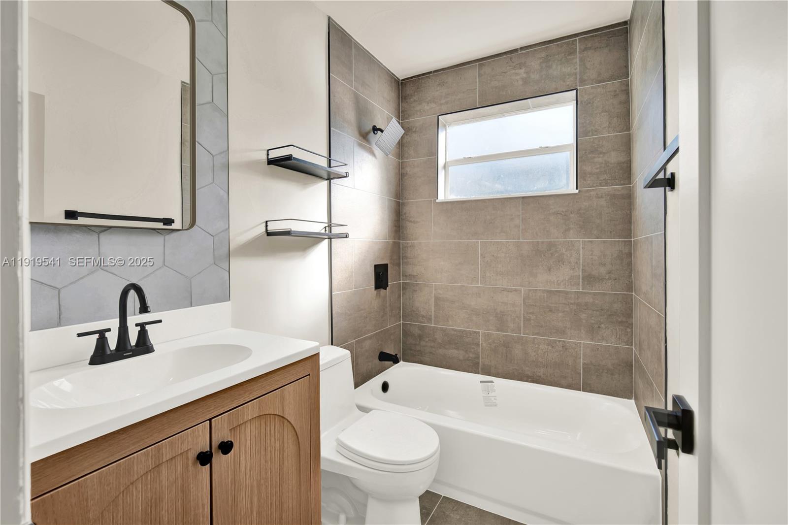 131 Northeast 18th Street Homestead, FL 33030 - Photo 23 of 37