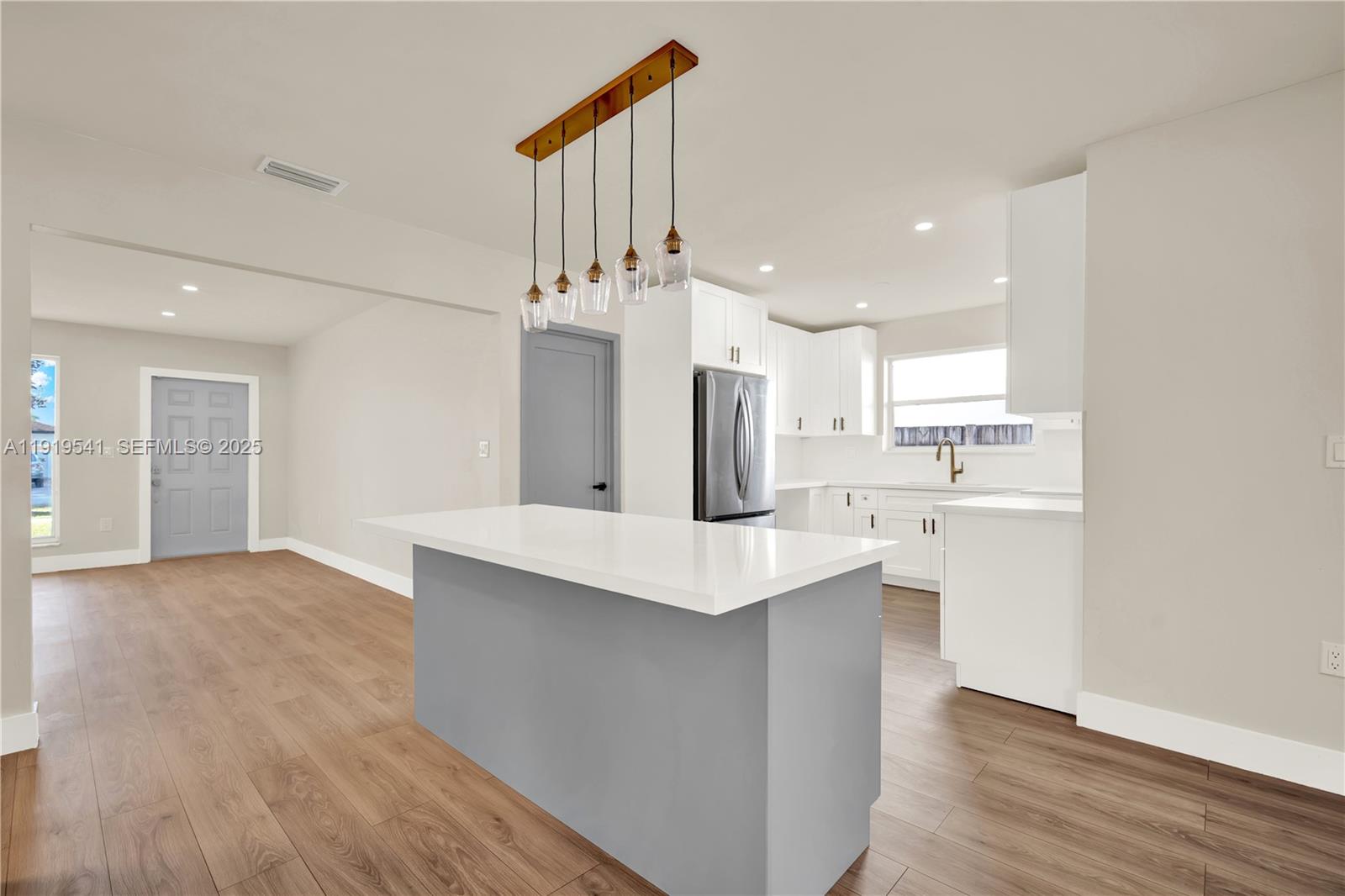 131 Northeast 18th Street Homestead, FL 33030 - Photo 8 of 37