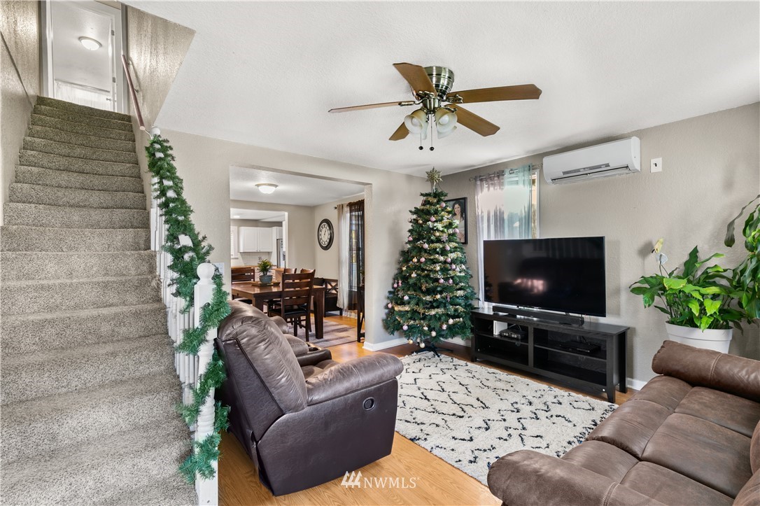 1818 Ranier Street Aberdeen, WA 98520 - Photo 2 of 37 Gallery Image 2