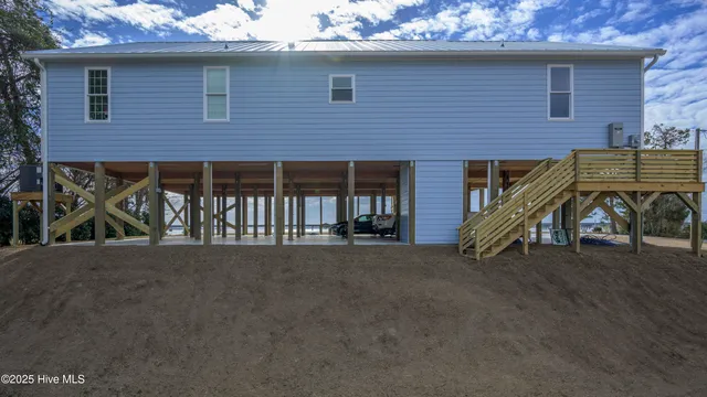 $465,000 | 11 Starboard Court, Aurora, NC 27806