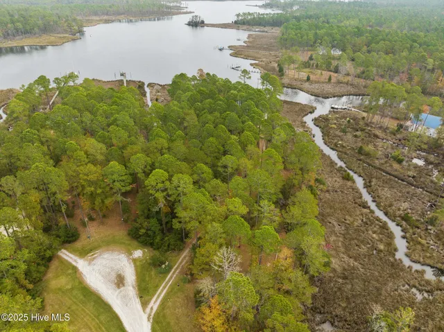 $465,000 | 11 Starboard Court, Aurora, NC 27806