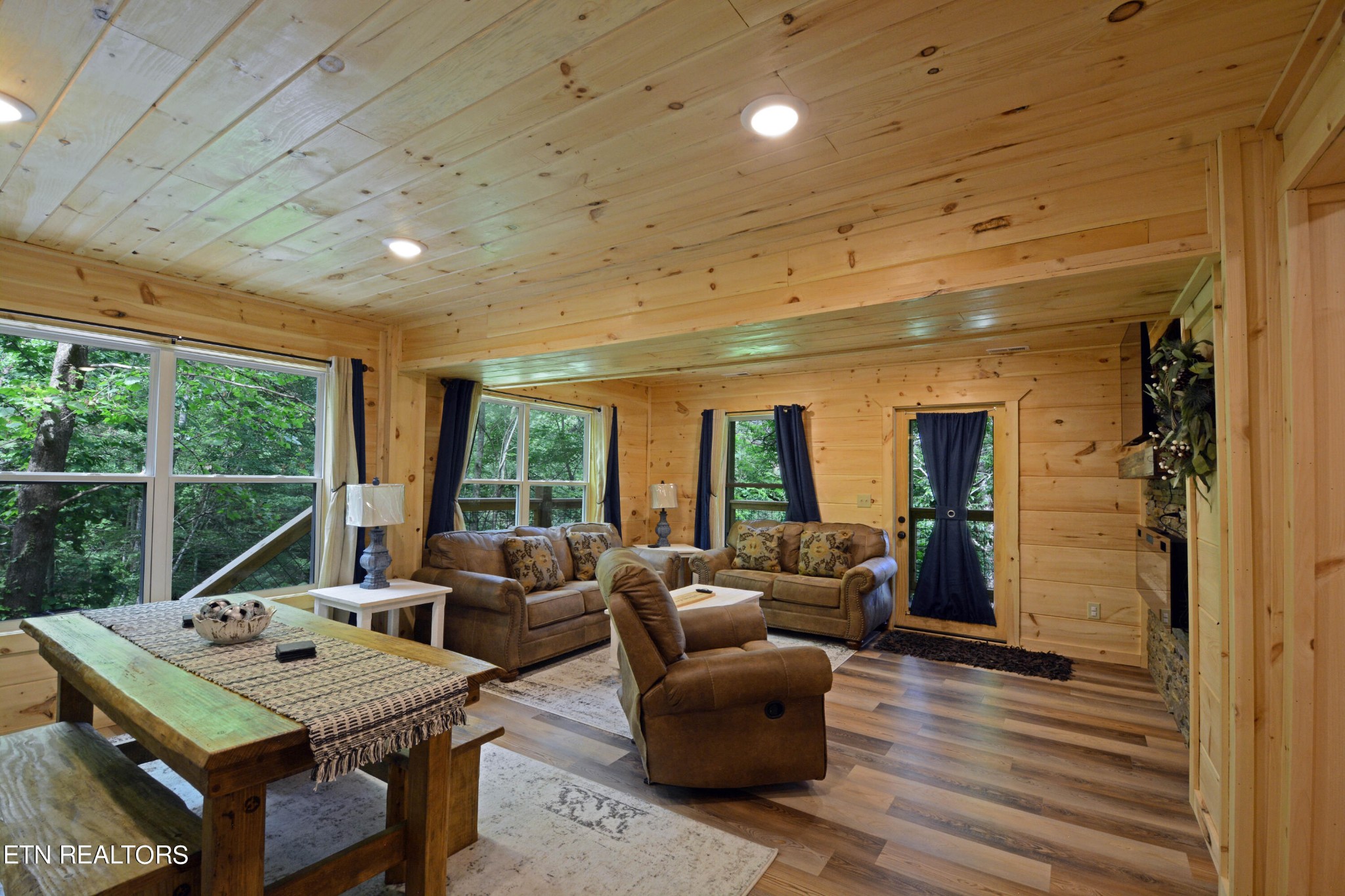 908 Bryan View Road Sevierville, TN 37862 - Photo 8 of 33 Gallery Image 8