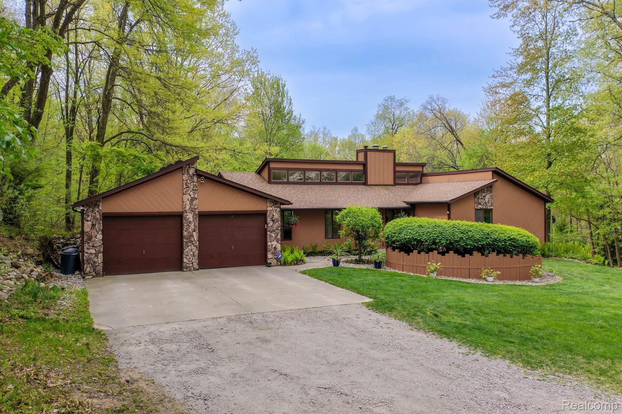 1306 Kent Road Ortonville, MI 48462 - Photo 6 of 75 Gallery Image 6