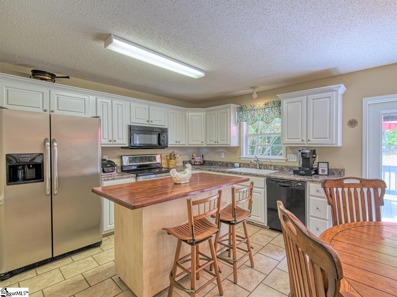 534 Pleasant View Road Pickens, SC 29671 - Photo 32 of 35