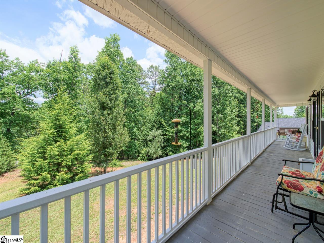 534 Pleasant View Road Pickens, SC 29671 - Photo 7 of 35