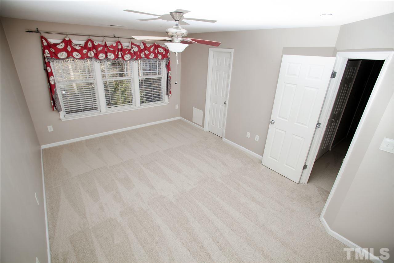 4805 Landover Ridge Drive Raleigh, NC 27616 - Photo 8 of 21