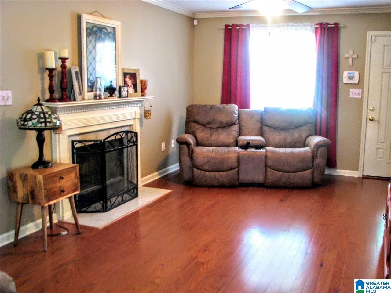 201 Park Place Way Alabaster, AL 35007 - Photo 3 of 15