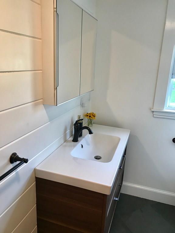 132 Topsfield Road Wenham, MA 01984 - Photo 11 of 21 Gallery Image 11